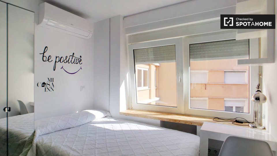 Double room Madrid, 6 beds — photo 7