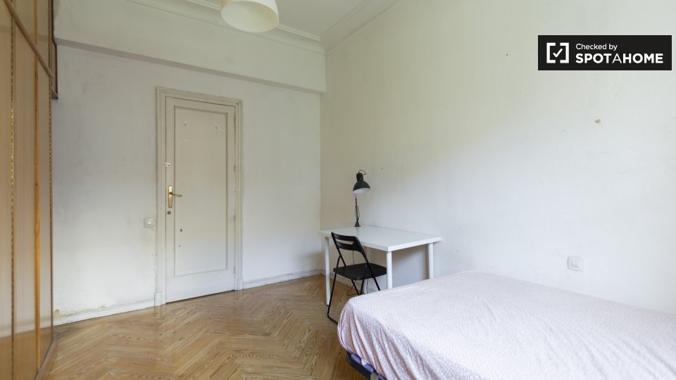 Double room Madrid, 9 beds — photo 4