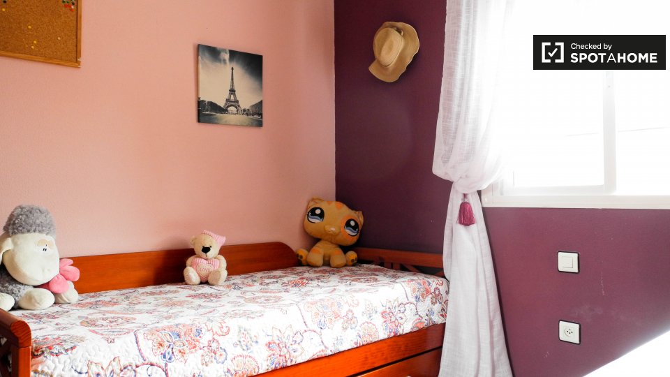 Double room Seville, 4 beds, 90m² — photo 4
