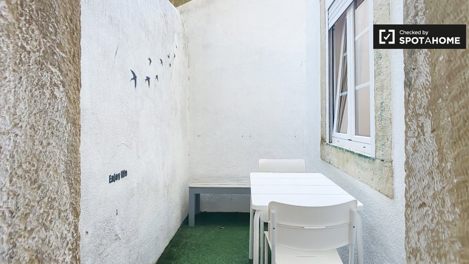 Apartment Lisbon, 2 beds — photo 10