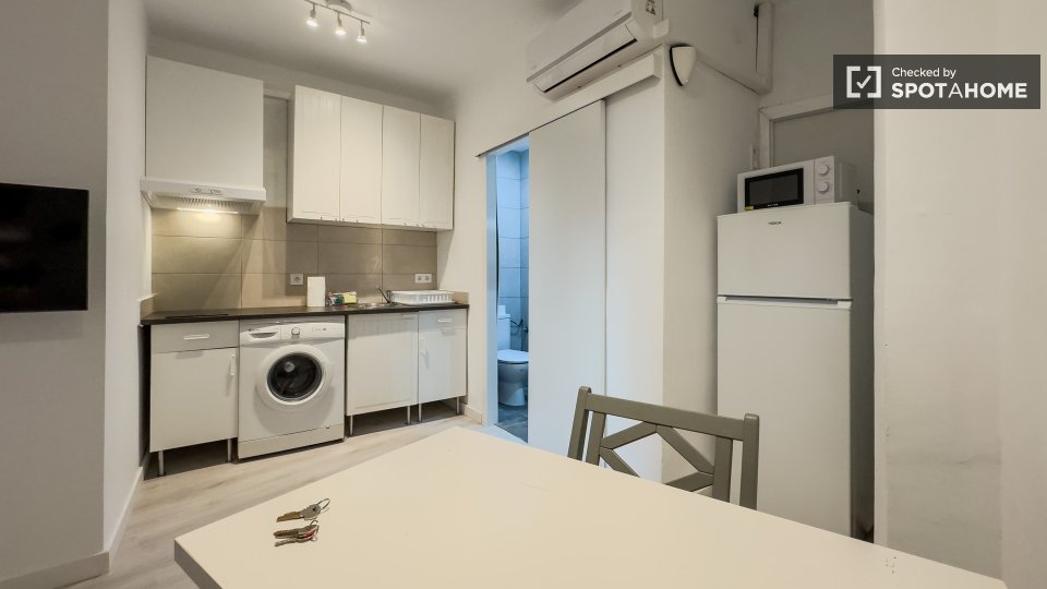 Apartment mono Barcelone, 36m² — photo 7
