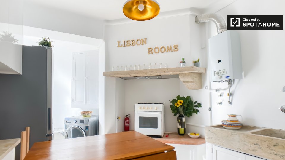 Double room Lisbon, 6 beds, 120m² — photo 5
