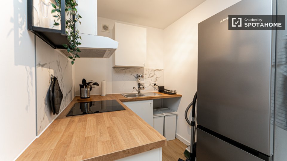 Double room Berlin, 5 beds, 80m² — photo 13