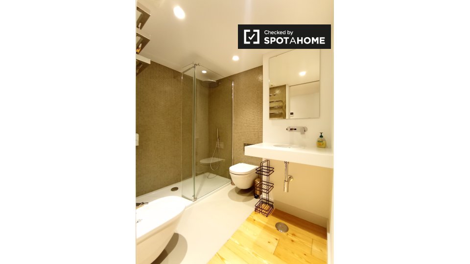 Apartment Lisbon, 1 bed, 70m² — photo 8