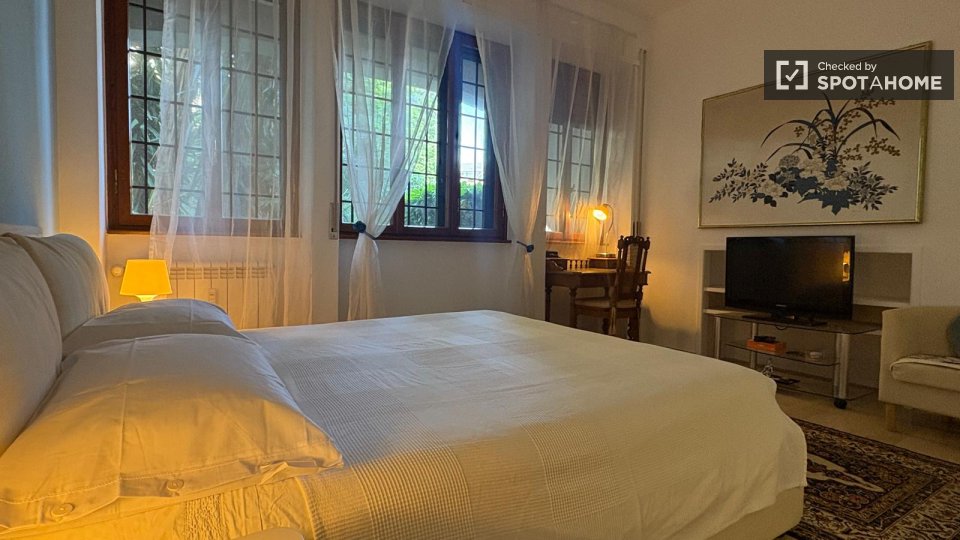Apartment Rome, 1 bed — photo 28