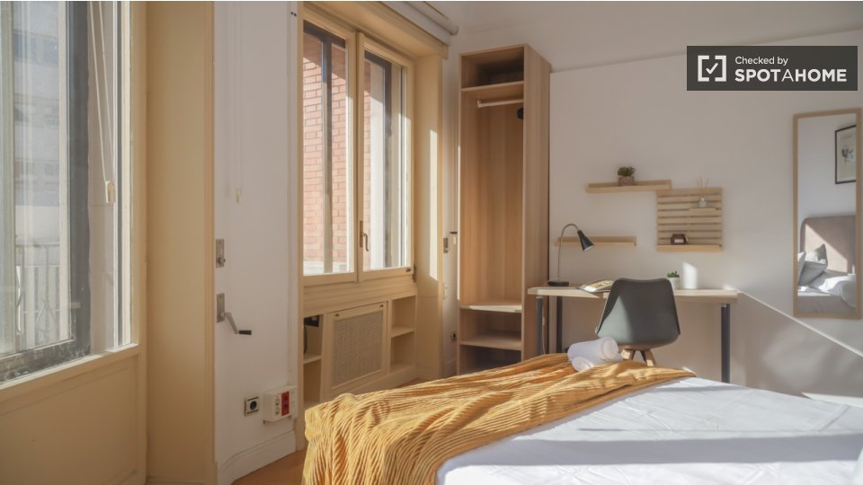 Double room Madrid, 18 beds — photo 19