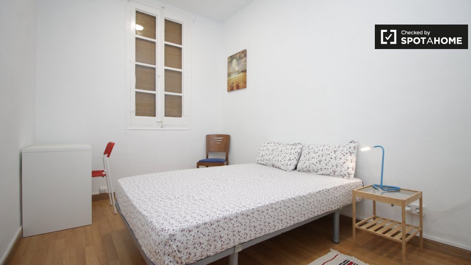 Double room Barcelona, 2 beds, 50m² — photo 5