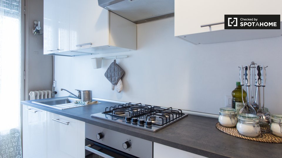 Double room Milan, 2 beds, 70m² — photo 8