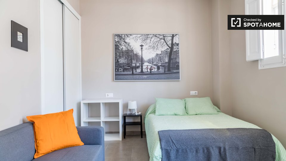 Double room Valencia, 5 beds — photo 2