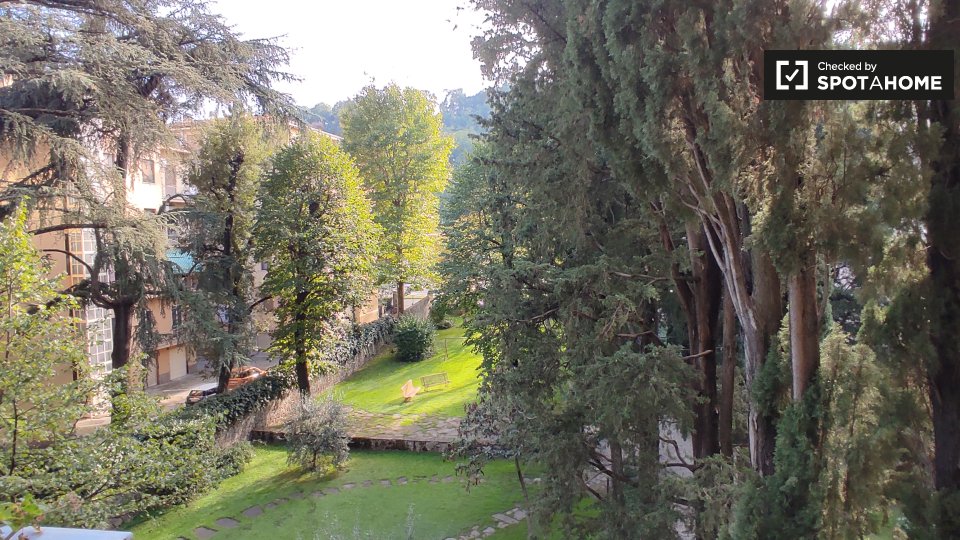 Double room Florence, 3 beds, 70m² — photo 35