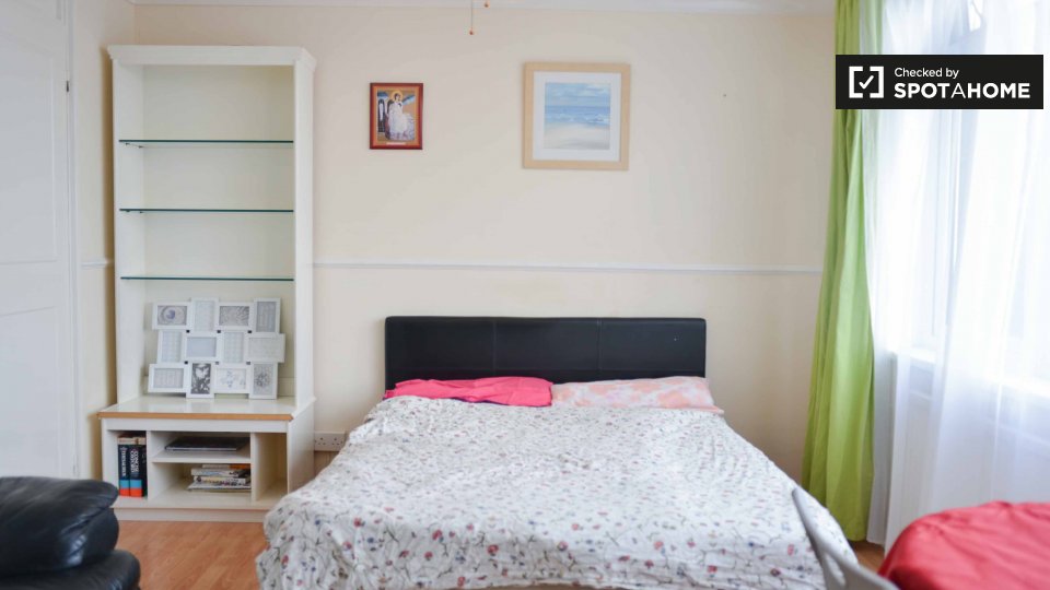 Double room London, 4 beds — photo 4