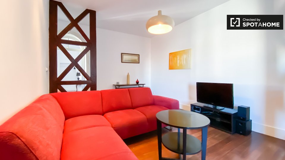 Apartment Lisbon, 1 bed — photo 1