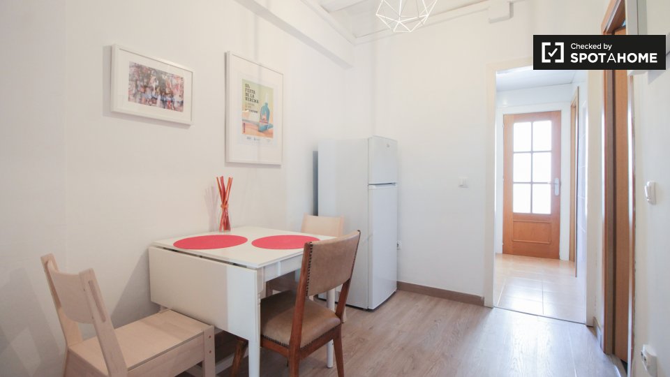 Apartment Barcelona, 2 beds, 50m² — photo 1