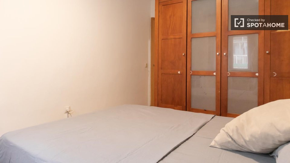 Double room Madrid, 4 beds, 61m² — photo 4