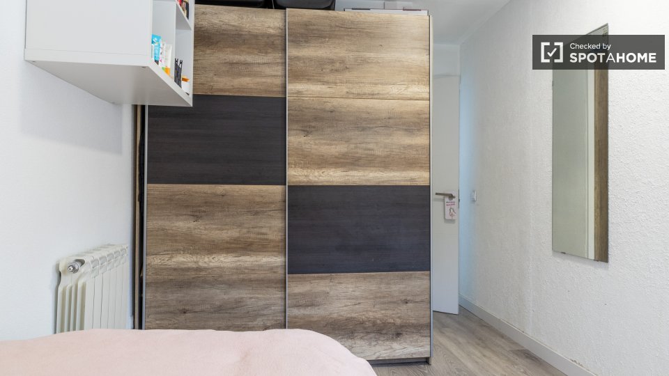 Double room Madrid, 5 beds, 101m² — photo 66