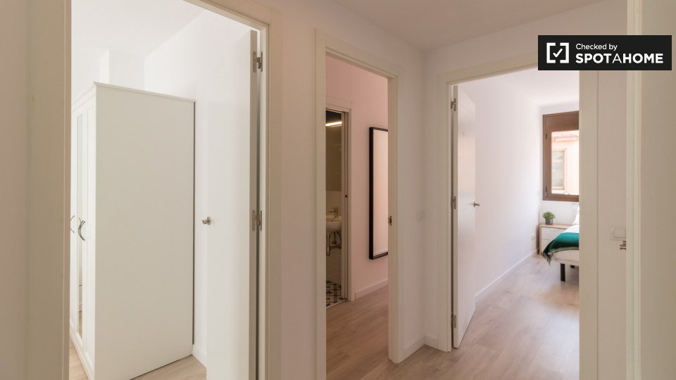 Apartment Barcelona, 3 beds — photo 12