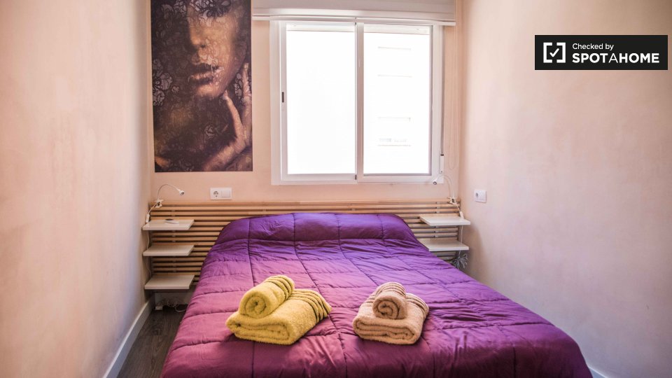 Double room Valencia, 3 beds, 78m² — photo 5