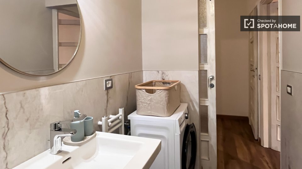 Apartment Milan, 1 bed — photo 17