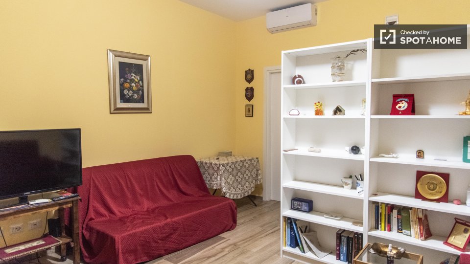 Apartment Rome, 1 bed — photo 9