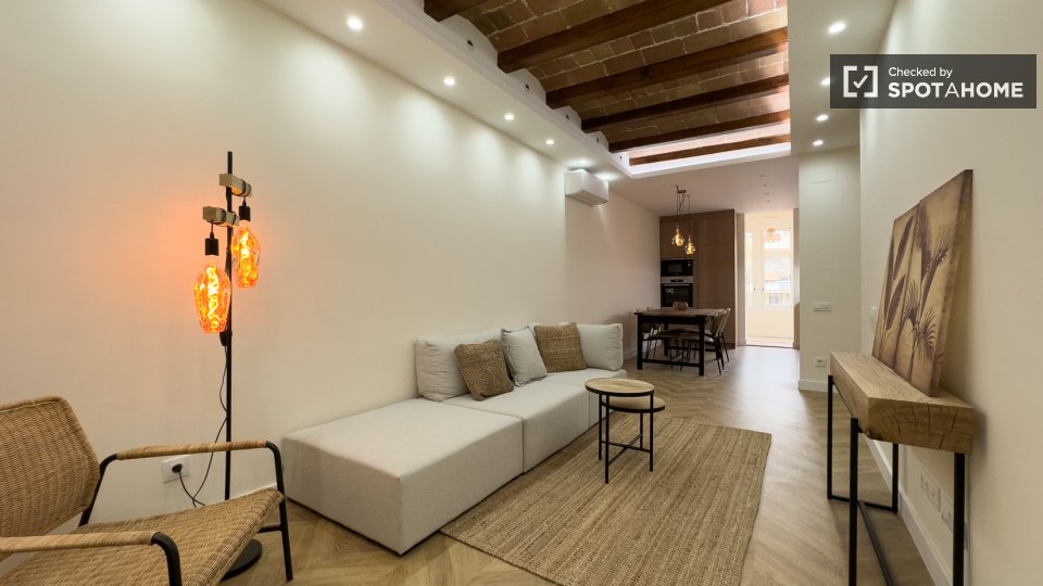 Apartment Barcelona, 2 beds, 81m² — photo 7