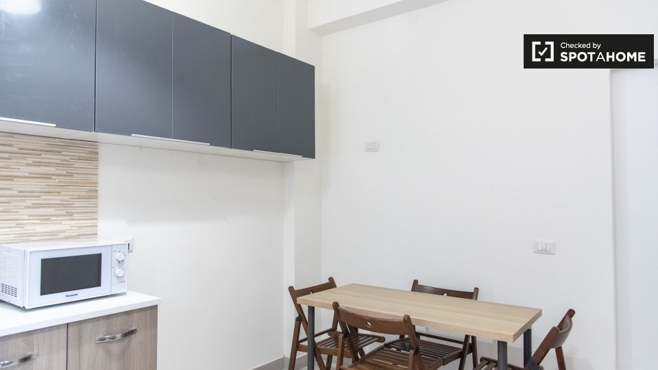 Double room Rome, 5 beds — photo 19