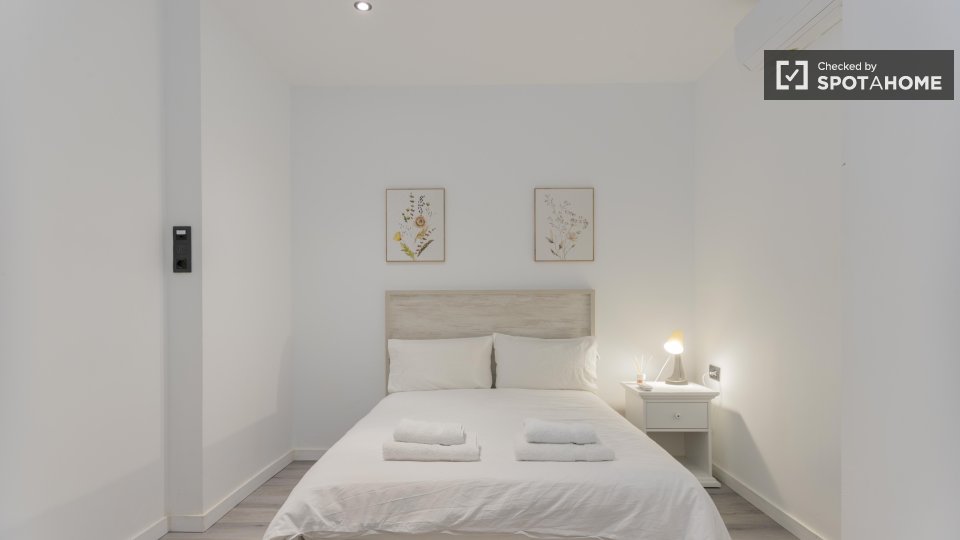 Apartment Valencia, 2 beds, 129m² — photo 24