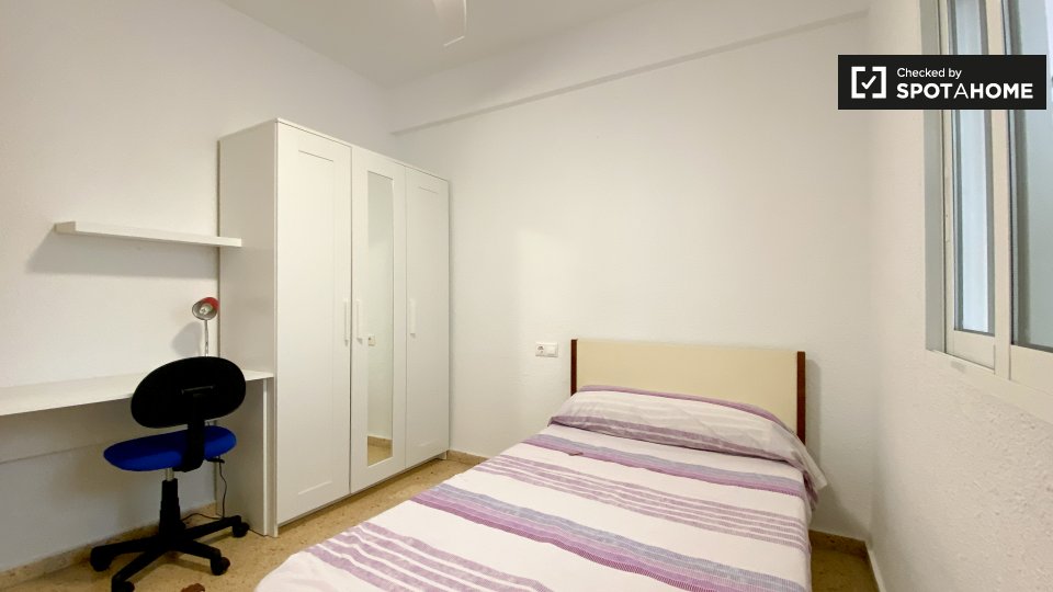 Double room Valencia, 4 beds — photo 5