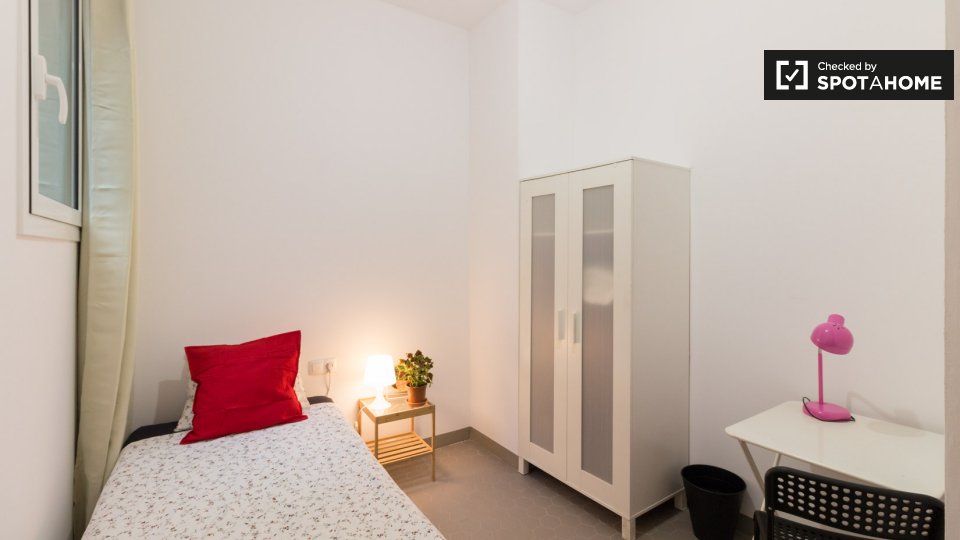Double room Barcelona, 8 beds, 250m² — photo 1