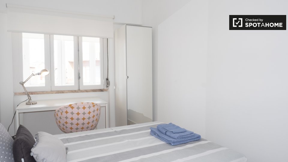 Double room Lisbon, 4 beds — photo 3