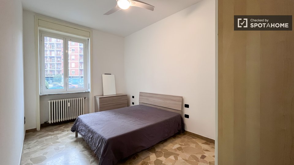 Double room Milan, 2 beds — photo 11