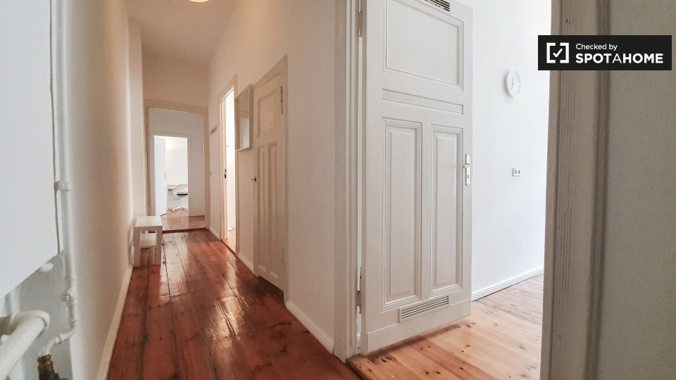 Double room Berlin, 3 beds — photo 10