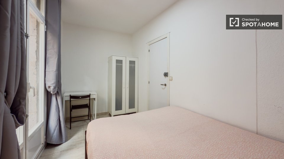Double room Barcelona, 2 beds, 46m² — photo 14