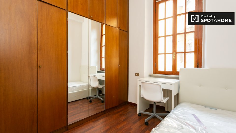 Double room Milan, 5 beds, 150m² — photo 2