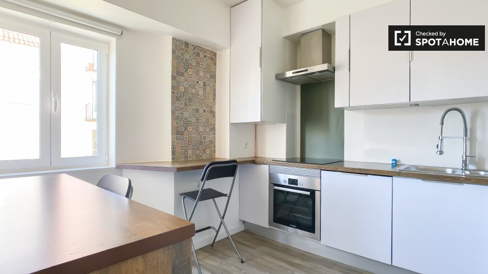 Apartment Lisbon, 2 beds — photo 9