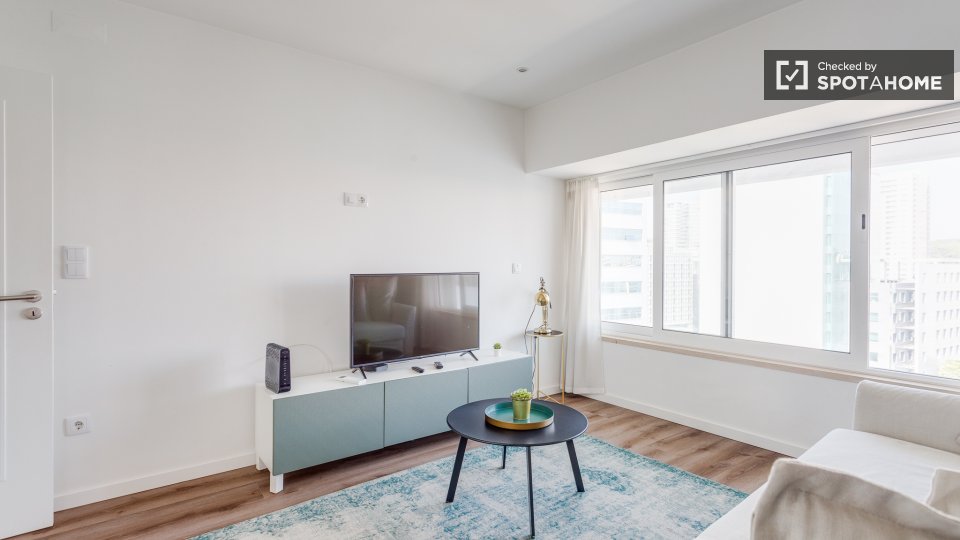 Apartment Lisbon, 1 bed — photo 50