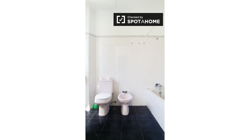 Double room Porto, 7 beds, 70m² — photo 10