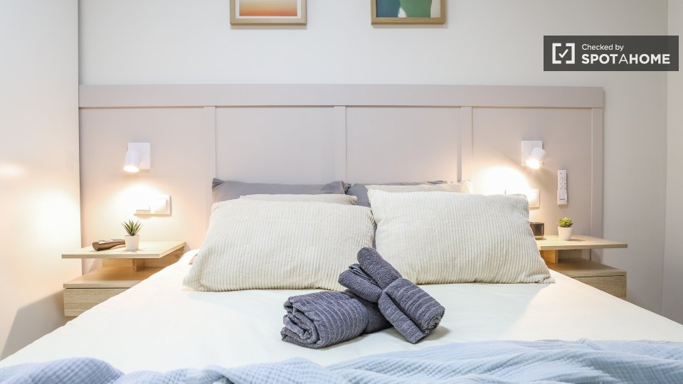 Double room Madrid, 4 beds — photo 26