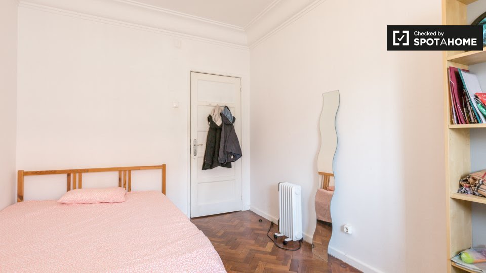Double room Lisbon, 7 beds, 100m² — photo 2