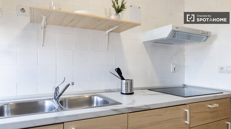 Double room Madrid, 4 beds — photo 1