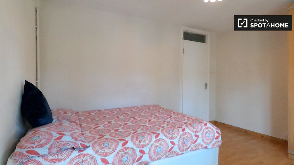 Double room London, 4 beds — photo 19