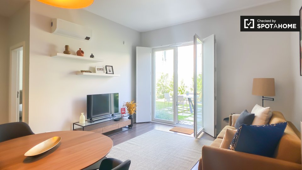 Apartment Lisbon, 1 bed — photo 2