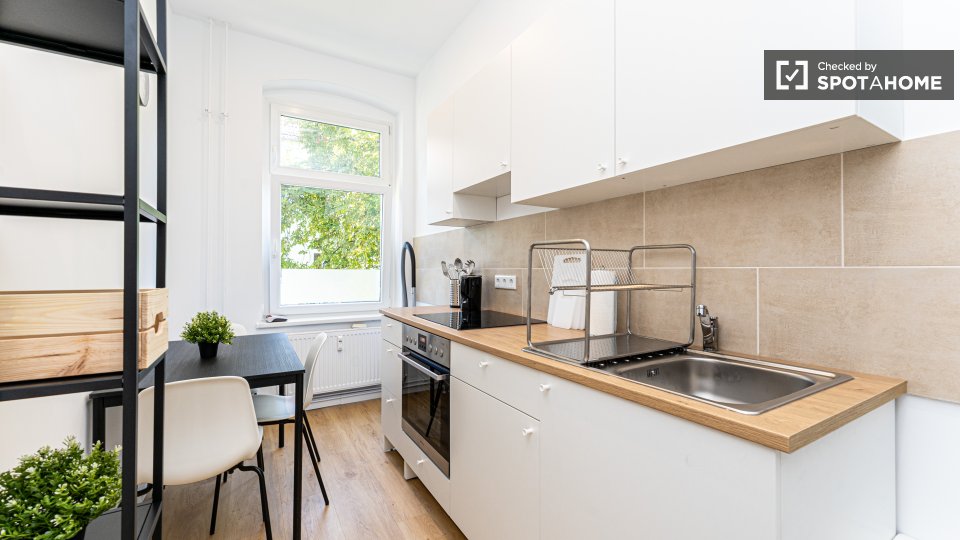 Double room Berlin, 4 beds, 57m² — photo 1