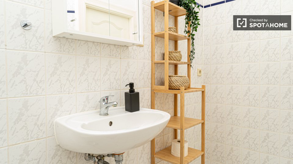 Double room Berlin, 4 beds, 65m² — photo 11