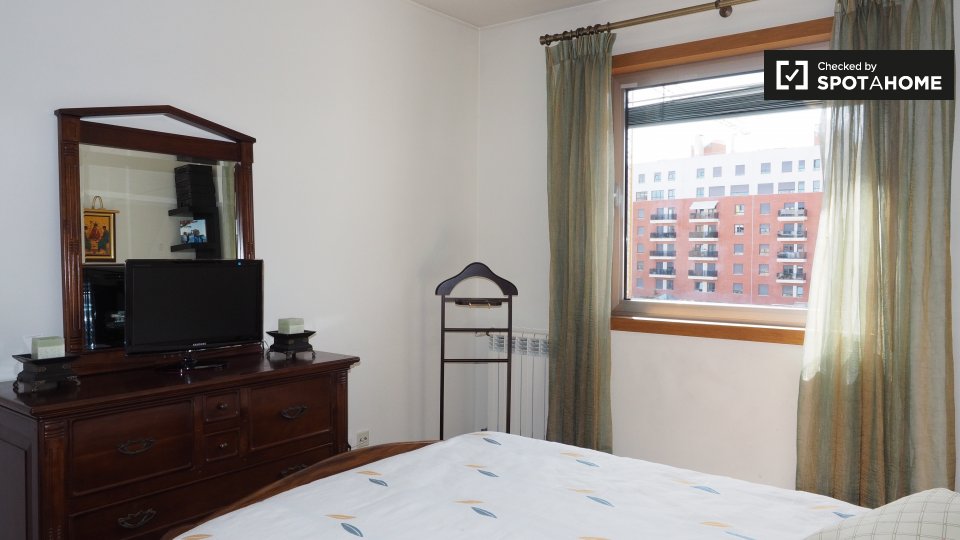 Double room Lisbon, 2 beds, 165m² — photo 4