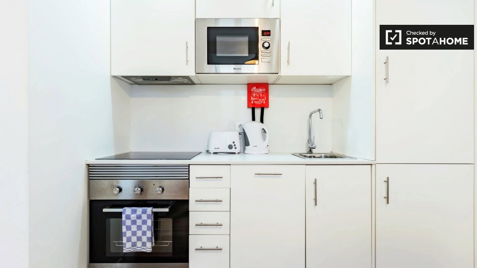 Apartment Lisbon, 2 beds — photo 5