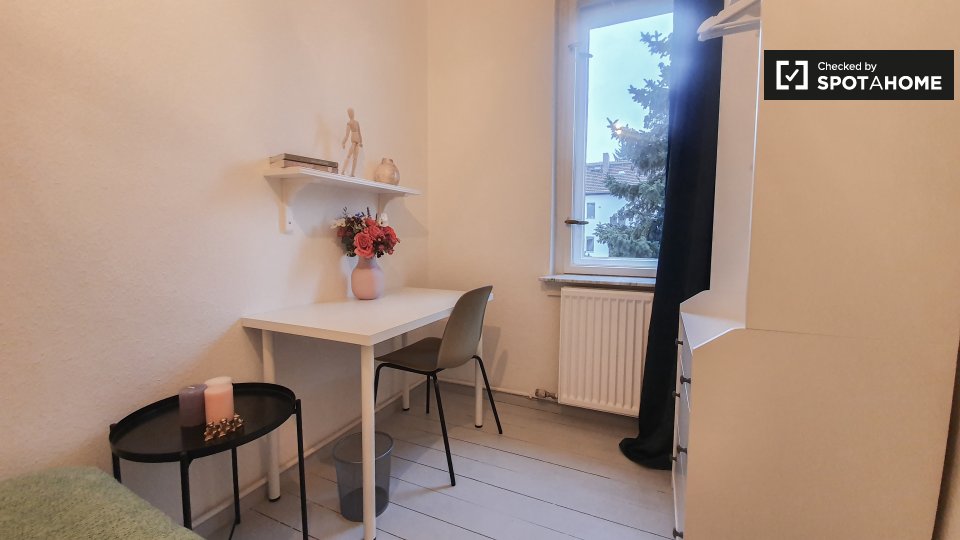 Double room Berlin, 3 beds — photo 4