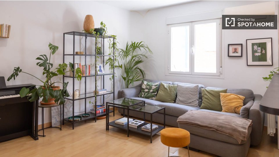 Apartamento de 1 dormitorio en alquiler en Embajadores, Madrid