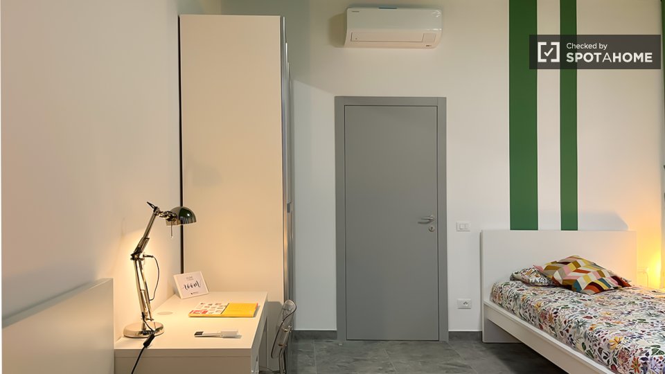 Double room Milan, 9 beds — photo 12