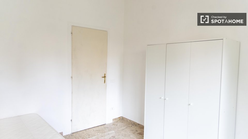 Apartment Rome, 2 beds — photo 9