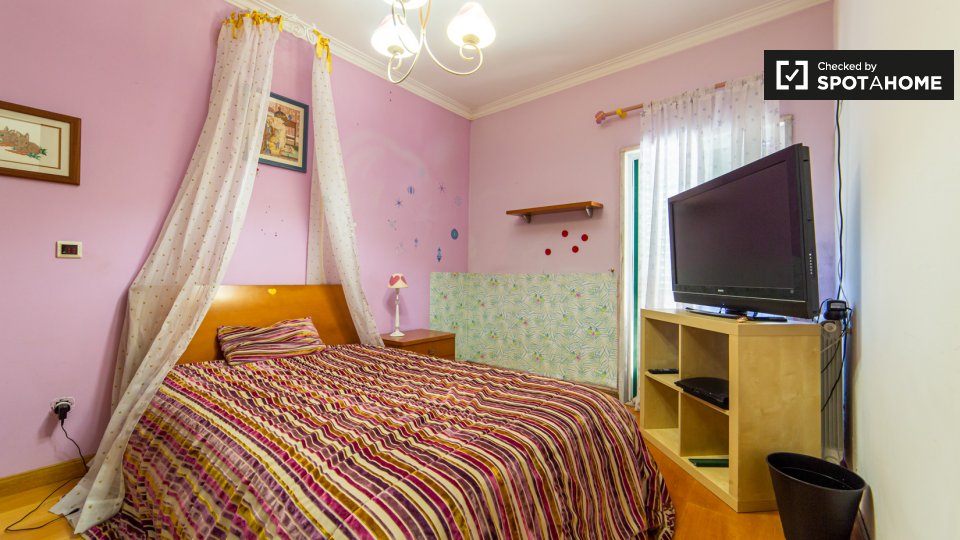 Double room Lisbon, 9 beds — photo 1